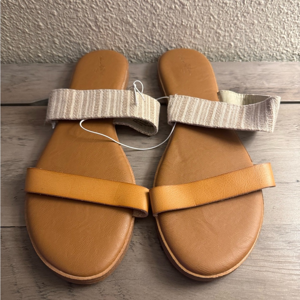 Universal Threads Torri Two Band Slide Sandals